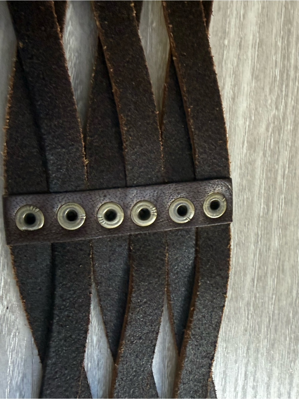 Brown Leather Belt with Brass Curved Buckle Cutout Design Linea Pelle - Picture 7 of 16